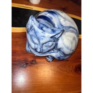 Vintage Porclein sleeping cat